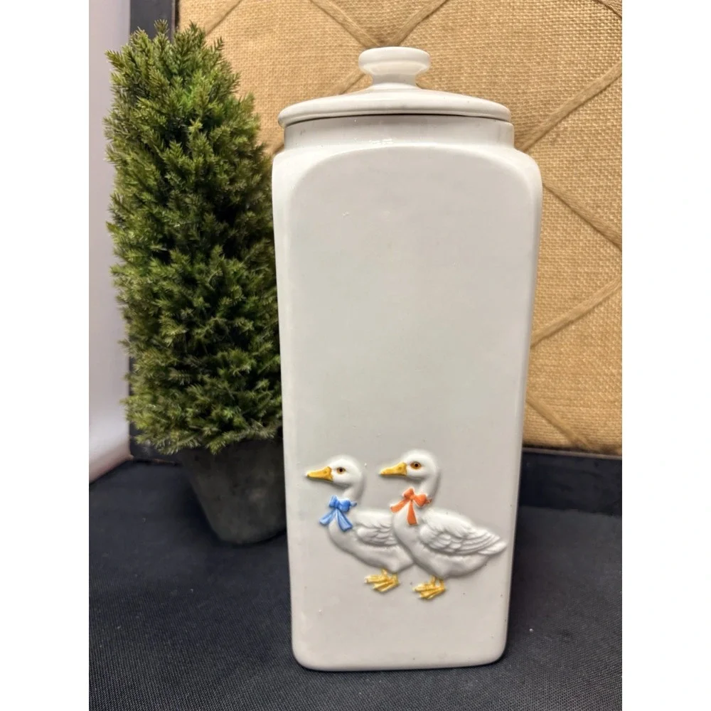 Otagiri Ceramic Duck Cookie Jar / Canister With Lid Cottagecore